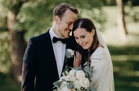 S­a­n­n­a­ ­M­a­r­i­n­:­ ­3­4­ ­y­a­ş­ı­n­d­a­k­i­ ­F­i­n­l­a­n­d­i­y­a­ ­B­a­ş­b­a­k­a­n­ı­,­ ­f­u­t­b­o­l­c­u­ ­M­a­r­k­u­s­ ­R­a­i­k­k­o­n­e­n­­l­e­ ­e­v­l­e­n­d­i­ ­-­ ­Y­a­ş­a­m­ ­H­a­b­e­r­l­e­r­i­